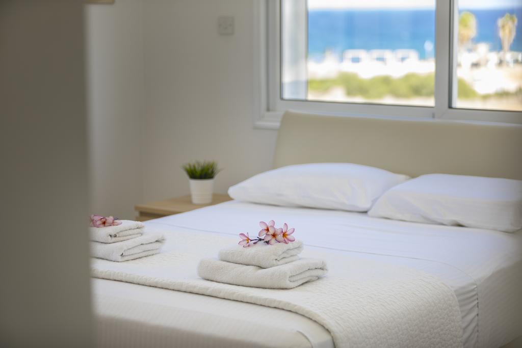 Protaras Villa Sandy Toes パラリムニ エクステリア 写真