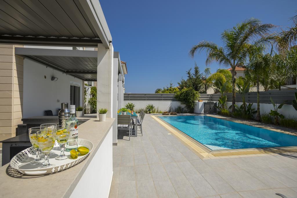 Protaras Villa Sandy Toes パラリムニ エクステリア 写真