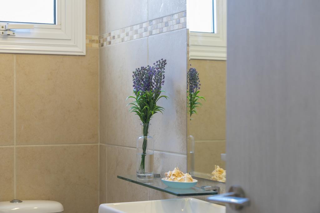 Protaras Villa Sandy Toes パラリムニ エクステリア 写真